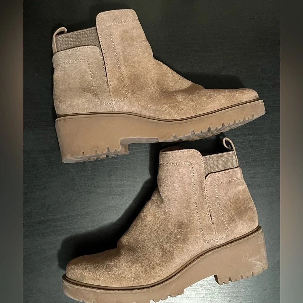 White Mountain Women's Dear Faux Suede Booties Ankle Boots